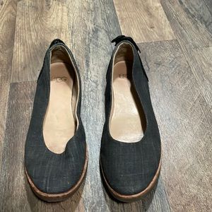 UGG charcoal gray flats. Size 5